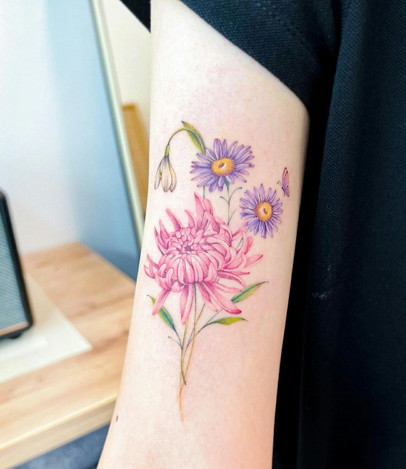 Aster and Chrysanthemum Tattoo #chrysanthemumtattoo
