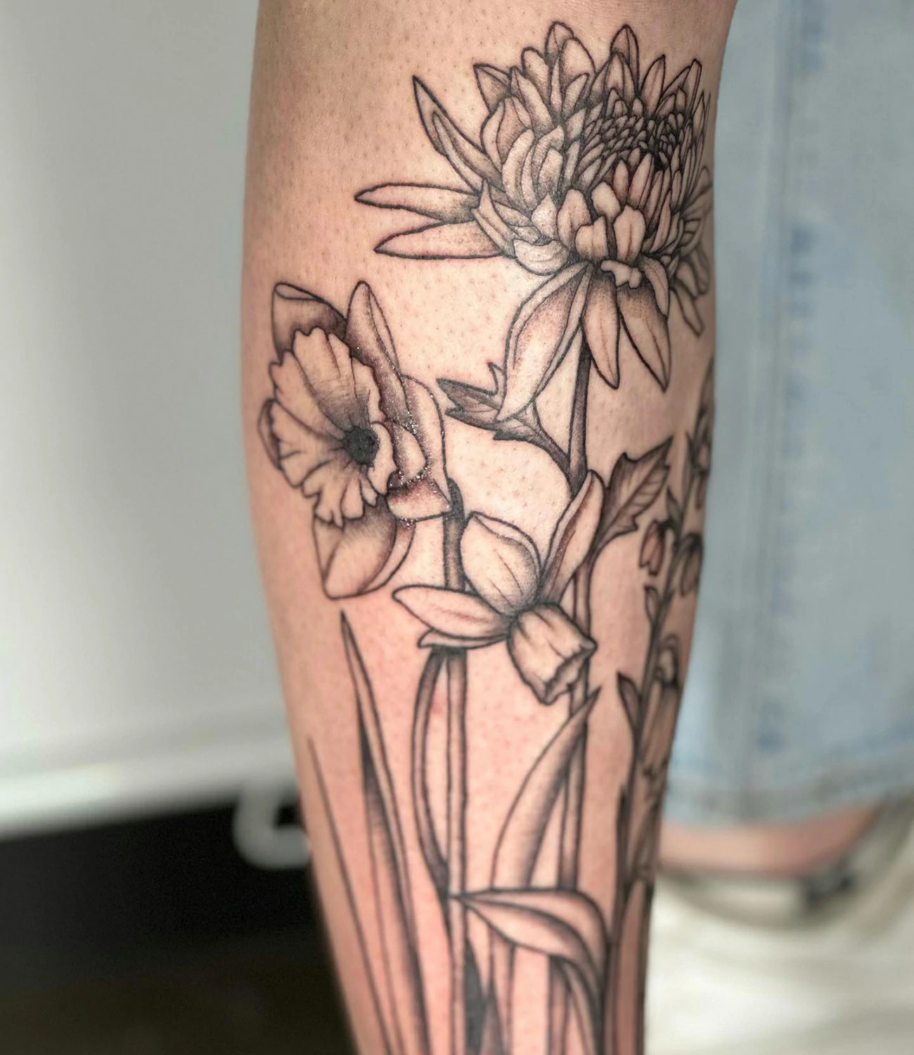 Daffodil and Chrysanthemum Tattoo #chrysanthemumtattoo