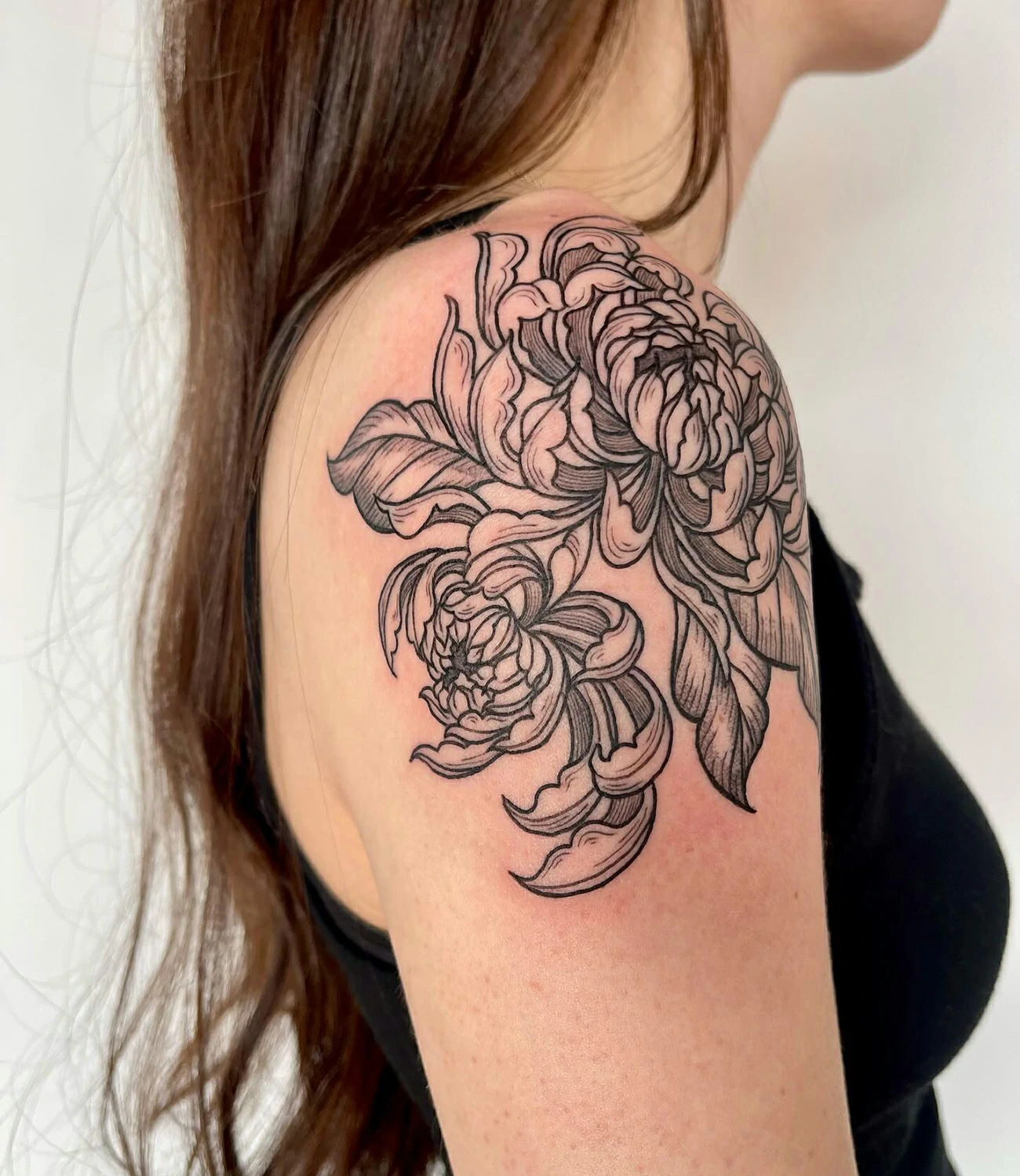 Chrysanthemum Shoulder Tattoo #chrysanthemumtattoo