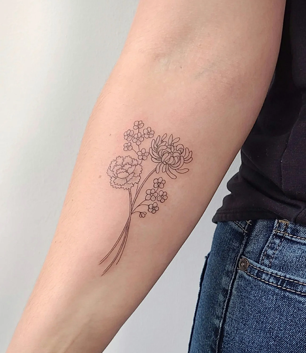 Chrysanthemum Fine Line Tattoo #chrysanthemumtattoo