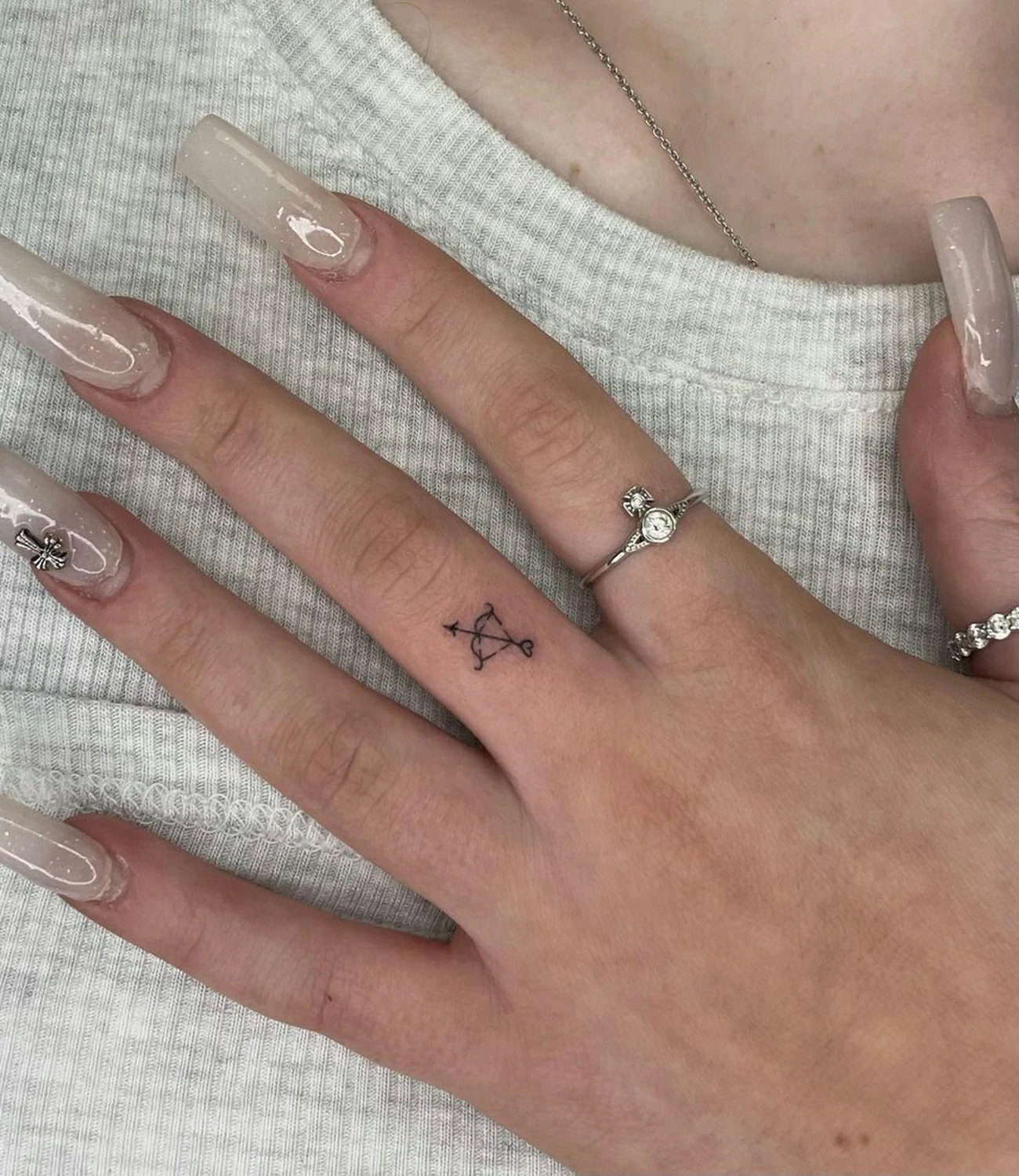 Arrow Finger Tattoo