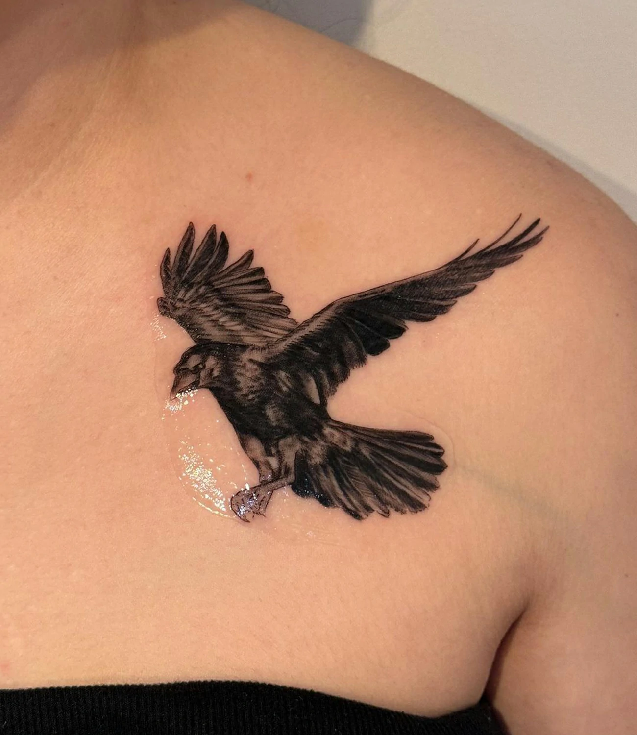 Tiny raven tattoo: A small, delicate raven tattoo for subtle ink lovers.