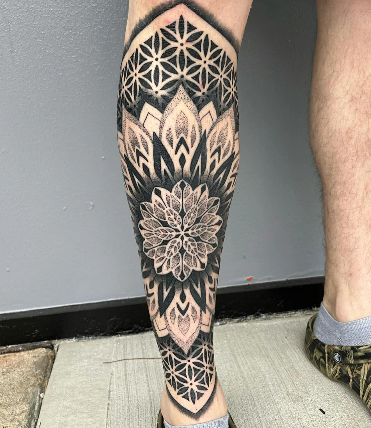 geometric leg tattoos
